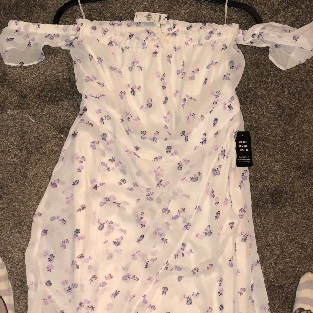 White floral Express dress